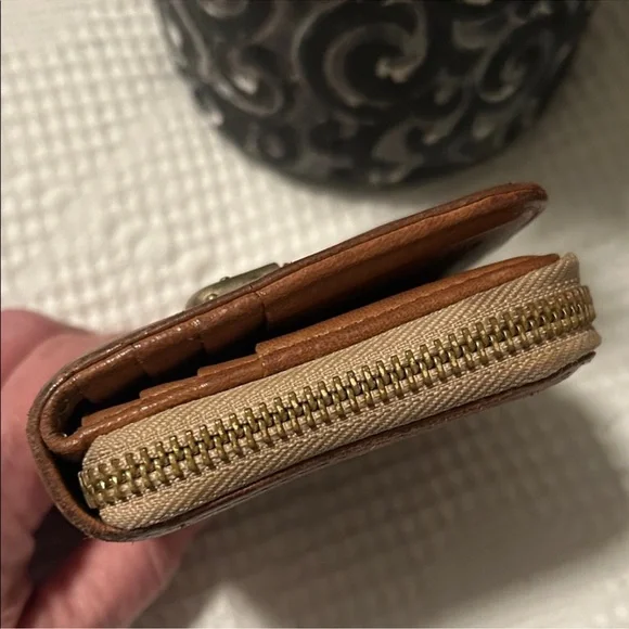 See By Chloe Tan Leather Card Holder - Picture 8 of 12